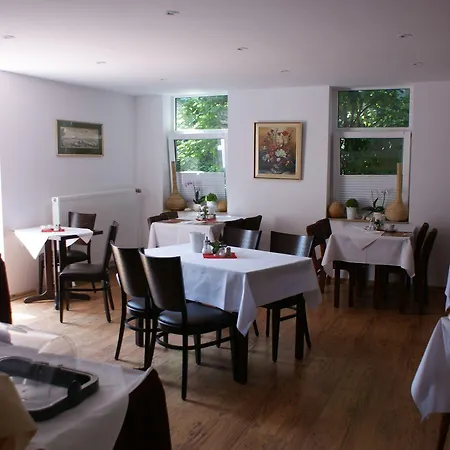 Forsthaus 3*